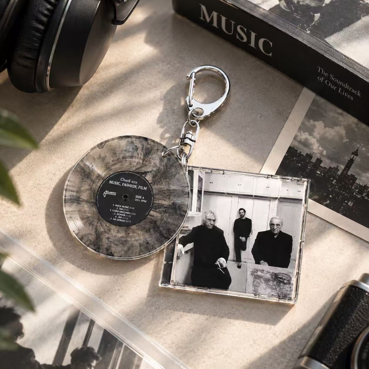 Chaveiro C-Charli Xcx, Música, - Event Supplies avaliação e preço